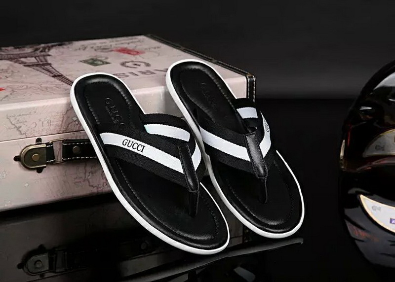 Gucci Men Slippers_250